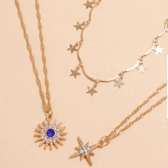 *Trista* Layered Star Necklace - Picture 2 of 4